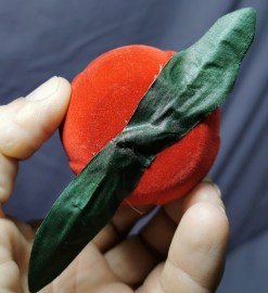 NACIMIENTO-METAL-BANO-PLATA-MINIATURA-CON-CAJA-FORMA-ROSA